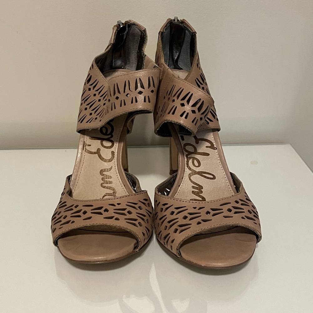Chic Brown Women's Sandals